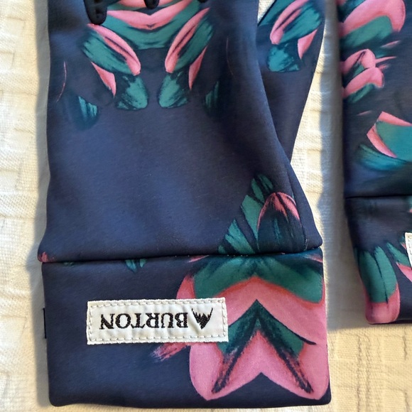 Burton womens Multicolor Floral winter Gloves NWOT.  Brand new - Picture 9 of 9